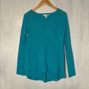 Subtle Luxury Blue Cashmere Sweater Size XS/S